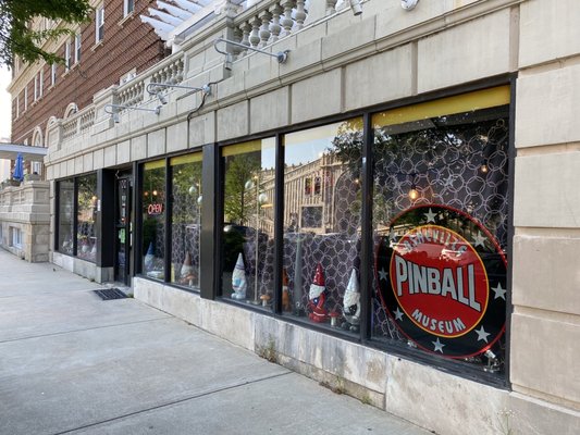 Asheville Pinball Museum by null