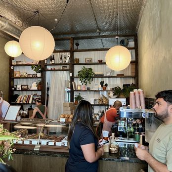Del Sur Bakery & Cafe - Waiting for our order. - Filipino Near Me - Chicago, Illinois