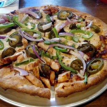 Hideaway Pizza - Small Dermer's BBQ Chicken w/ jalapeños - Pizza Near Me - Moore, Oklahoma