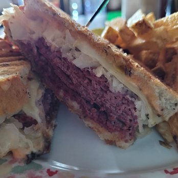 Gene McCarthy's - Rueben sandwich close up! - American Near Me - Buffalo, New York Gene McCarthy's - Rueben sandwich close up! - American Near Me - Buffalo, New York