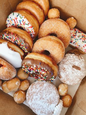 Puffy Cream Donuts Plus by null