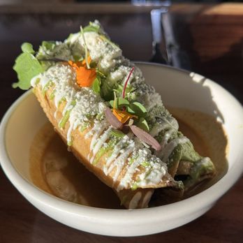 Viaje - flautas - Mexican Near Me - Long Beach, California Viaje - flautas - Mexican Near Me - Long Beach, California