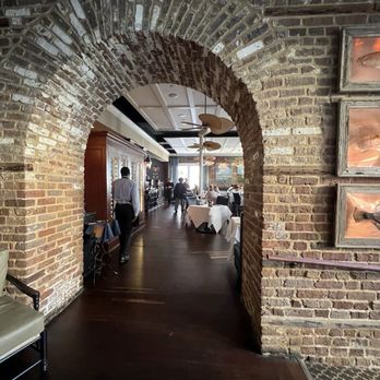 High Cotton - Cocktail Bars Near Me - Charleston, South Carolina High Cotton - Cocktail Bars Near Me - Charleston, South Carolina