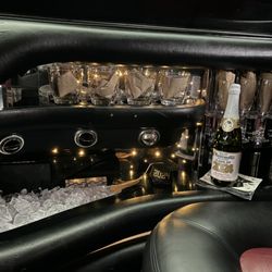 Taylormade1 Limousine - Prom ready