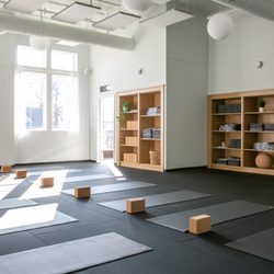 Hola Yoga