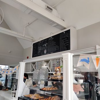 Big Cannoli Lane - a bakery counter with a variety of baked goods - Bakeries Near Me - Woodbridge, Ontario