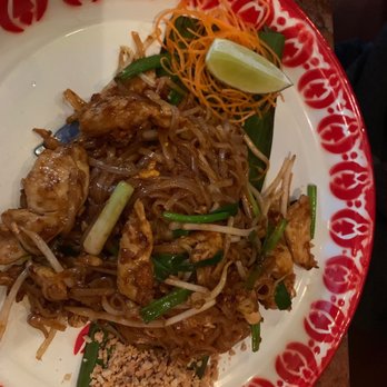 Sakhuu Thai - Spicy Basil - Thai Near Me - Richardson, Texas
