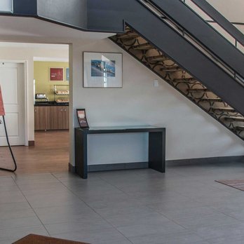 Comfort Inn - Hotels Near Me - Brandon, Manitoba Comfort Inn - Hotels Near Me - Brandon, Manitoba