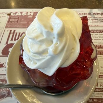 Huck Finn Restaurant - Jello - Diners Near Me - Oak Lawn, Illinois Huck Finn Restaurant - Jello - Diners Near Me - Oak Lawn, Illinois