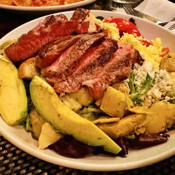 Roanoke - Steak salad ($25) - Cocktail Bars Near Me - Chicago, Illinois