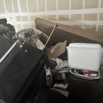 Jr Landscape and Junk Gone - Before pic - Junk Removal & Hauling Near Me Jr Landscape and Junk Gone - Before pic - Junk Removal & Hauling Near Me