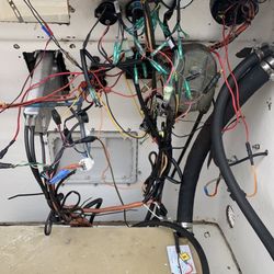 Blue Water Boats - And this is how they left my wiring just an accident waiting to happen