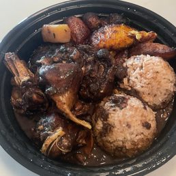 Brown chicken and ox tail combo Brown chicken and ox tail combo