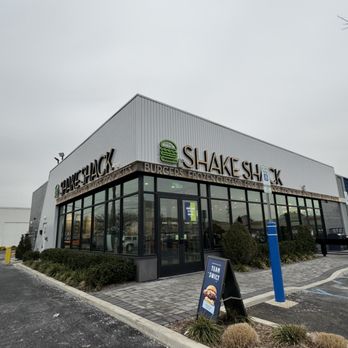 Shake Shack Oceanside - exterior of shake shack - Burgers Near Me - Oceanside, New York Shake Shack Oceanside - exterior of shake shack - Burgers Near Me - Oceanside, New York