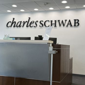 Charles Schwab - Investing Near Me - La Jolla, California