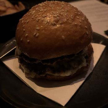 Corvino - Cheeseburger - Bars Near Me - Kansas City, Missouri