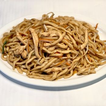 Asian Le - Chicken Chow Mein - Chinese Near Me - Prince Albert, Saskatchewan