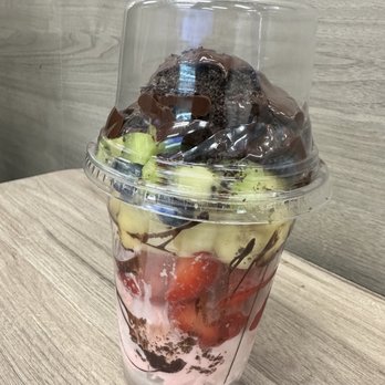 Chocolate Bash - Handpicked cup - Desserts Near Me - Sacramento, California