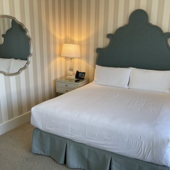 The Beverly Hilton - Rm 328 - Hotels Near Me - Beverly Hills, California The Beverly Hilton - Rm 328 - Hotels Near Me - Beverly Hills, California