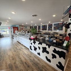 Gilbert's Ice Cream - Inside Restaurant view