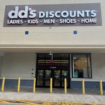 dd's DISCOUNTS - Outside - Discount Store Near Me - Tamarac, Florida