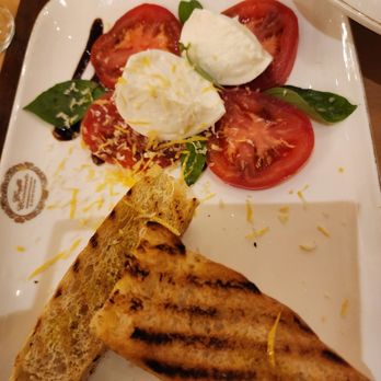 Caffe Concerto - Caprese starter - Italian Near Me - London, XGL