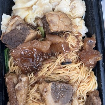 Dim The Way - Beef stew and won tons lo mein - Dim Sum Near Me - San Francisco, California