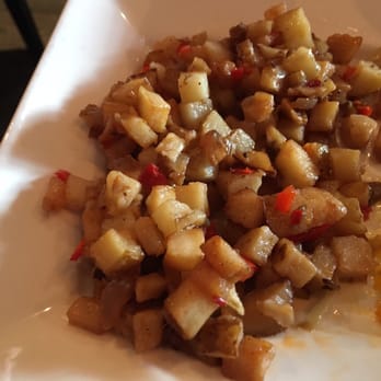 The Waverley - Awful hash. Cold. Unseasoned. Oily Mess.  Absolutely Terrible. - Gastropubs Near Me - Ottawa, Ontario