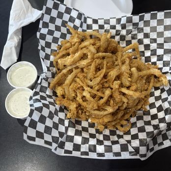 Destinations, Chandler Oklahoma - Onion straws - American Near Me - Chandler, Oklahoma