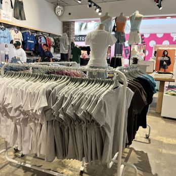 Cotton On - Tshirts - Women's Clothing Near Me - Santa Maria, California Cotton On - Tshirts - Women's Clothing Near Me - Santa Maria, California
