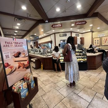 la Madeleine - Entrance - Cafes Near Me - Buford, Georgia la Madeleine - Entrance - Cafes Near Me - Buford, Georgia