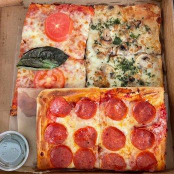 ZeroZero39 Pizzeria - Margherita Pizza, Truffle Porcini Pizza, Pepperoni Pizza - Pizza Near Me - Huntington Beach, California