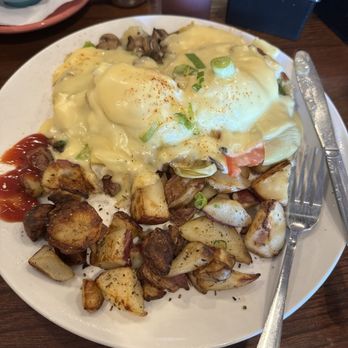 The Knead Cafe - Veggie Benedict - Breakfast & Brunch Near Me - Kalispell, Montana The Knead Cafe - Veggie Benedict - Breakfast & Brunch Near Me - Kalispell, Montana