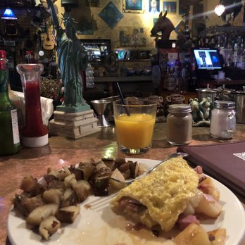 Java Jazz & Soup Nutz - Hawaiian omelette - Coffee & Tea Near Me - Lahaina, Hawaii Java Jazz & Soup Nutz - Hawaiian omelette - Coffee & Tea Near Me - Lahaina, Hawaii