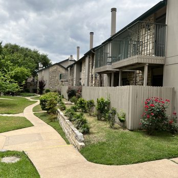 Woodwillow Townhomes - Woodwillow Townhomes
3601 Willow Springs Road
Austin, TX 78704 - Apartments Near Me - Austin, Texas Woodwillow Townhomes - Woodwillow Townhomes
3601 Willow Springs Road
Austin, TX 78704 - Apartments Near Me - Austin, Texas