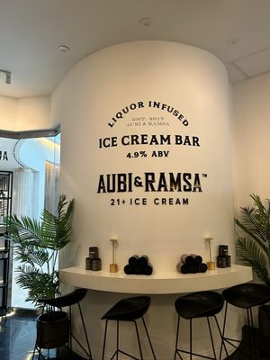 Aubi & Ramsa by null