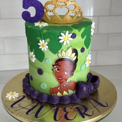 Frosted Chic Cakery