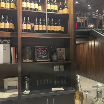 District Winery - Wineries Near Me - Washington, DC, District of Columbia