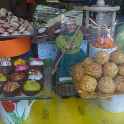 Lliso Lis - Pastisseria i Bomboneria