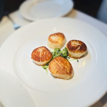 Russell's Restaurant - Bedford scallops! - Steakhouses Near Me - Bothell, Washington