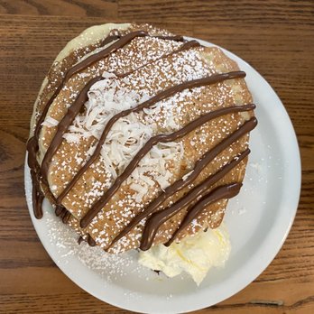 Eggs 'n Things - Waikiki Beach Eggspress - Side Basic Waffle - Breakfast & Brunch Near Me - Honolulu, Hawaii