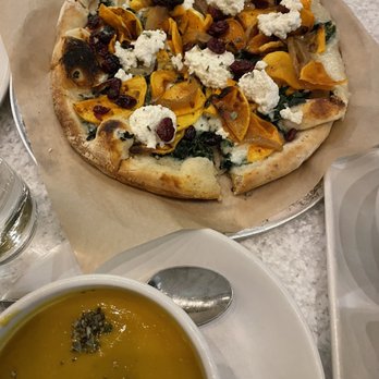 True Food Kitchen - Butternut Squash Pizza and Butternut Squash Soup - New American Near Me - Denver, Colorado True Food Kitchen - Butternut Squash Pizza and Butternut Squash Soup - New American Near Me - Denver, Colorado
