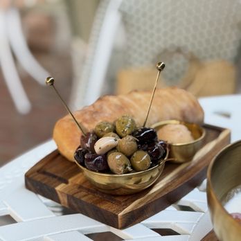 The Hidden House - Coffee & Tea Near Me - Charleston, South Carolina The Hidden House - Coffee & Tea Near Me - Charleston, South Carolina
