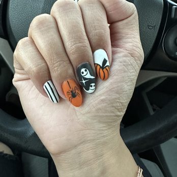 Bee Polished Nails & Spa - These were done a month ago and still look great right now! I meant to post these earlier but haven't gotten to it until now :) - Waxing Near Me - Upland, California