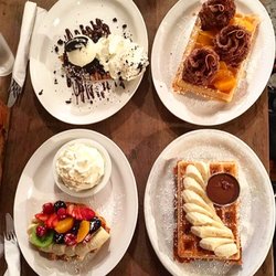 Nero Waffles - Dessert waffles with fresh toppings!