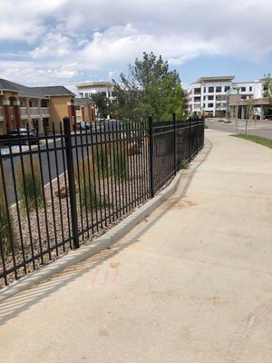5 feet montage fence press point - 5 feet press point montage 600 feet new install no gates. 5 feet montage fence press point - 5 feet press point montage 600 feet new install no gates.