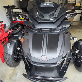 DP Tint & Detail - 2022 CanAm Spyder RT Limited with Lunaz Shine paint treatment and Expel Stealth clear bra. Polypropylene all lunaz Shine protected. - Auto Detailing Near Me - Tustin, California