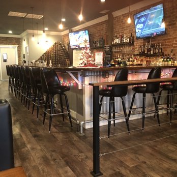 21 North Eatery & Cellar - Bar area - New American Near Me - Martinsville, Indiana 21 North Eatery & Cellar - Bar area - New American Near Me - Martinsville, Indiana