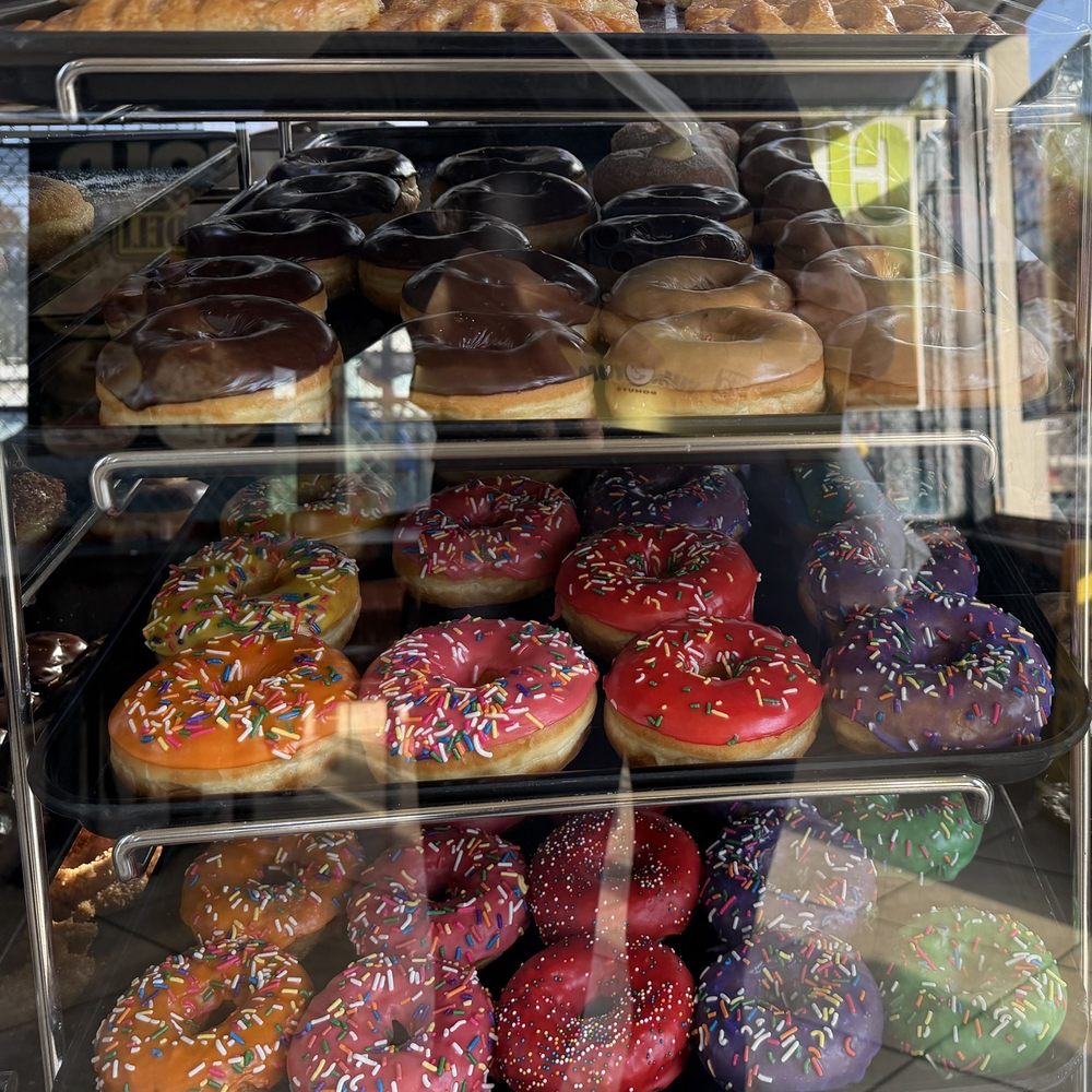 Yum Yum Donuts - Donuts Near Me - Playa Del Rey, California Yum Yum Donuts - Donuts Near Me - Playa Del Rey, California