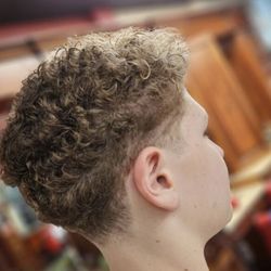Barber Shop AV & Hair Salon